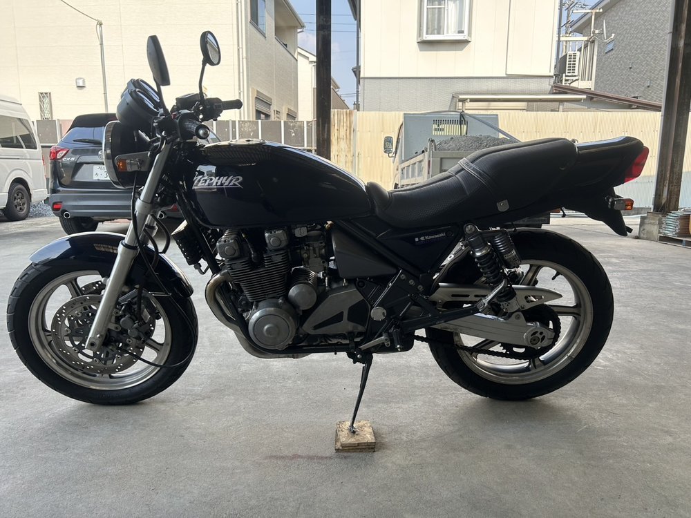 KAWASAKI ゼファー400 C1 初期型 | ROKAHI